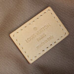 Louis Vuitton Hobo Cargo M12697 Khaki